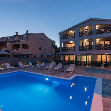 Natalija Apartment