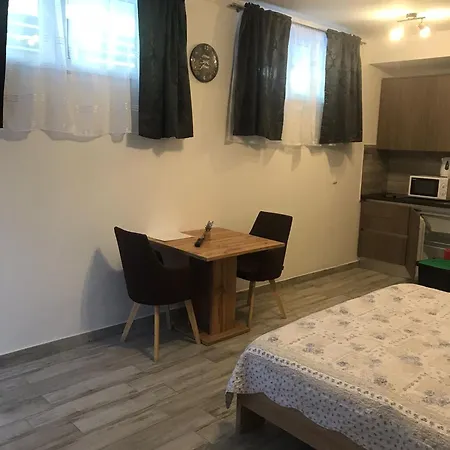 Natalija Apartment