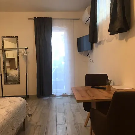Natalija Apartment